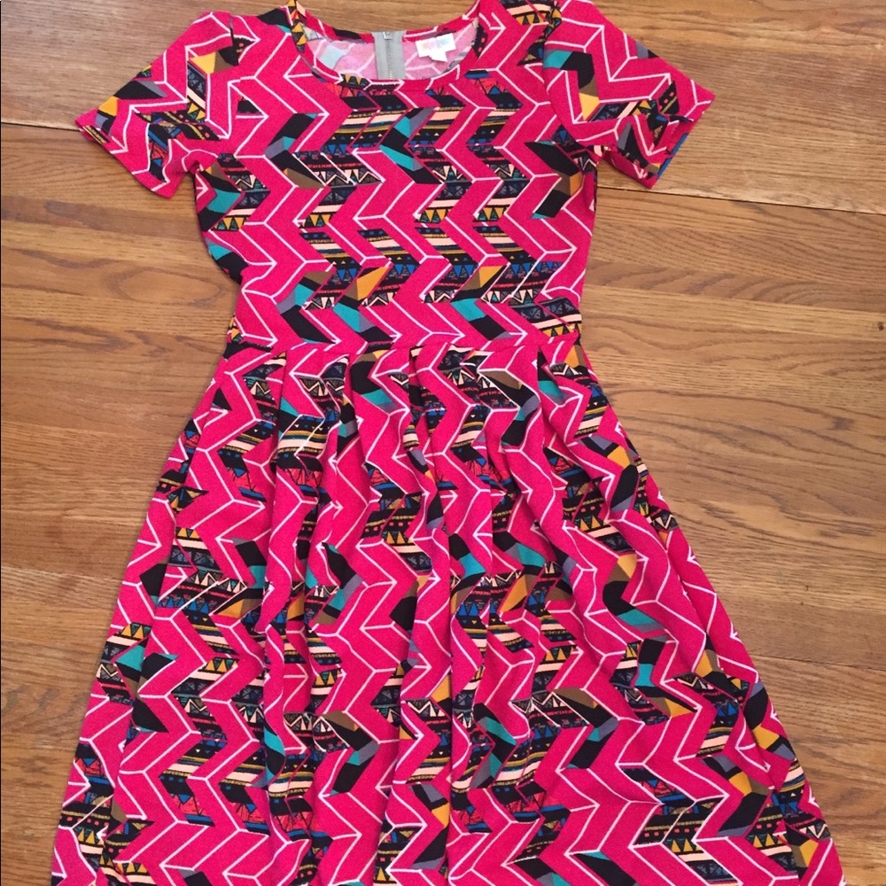 Short sleeve box pleat dress with pockets!